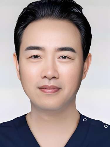 巫文云_中国鼻整形领军代表人物,米扬丽格鼻整形专家