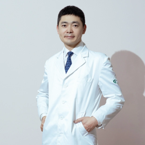 佀同帅_中国眼整形领军代表人物,华美眼整形专家